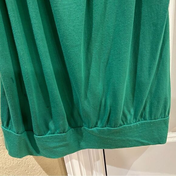 Green sleeveless Banana Republic top size small - Picture 3 of 4